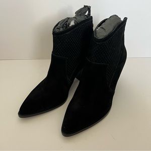 Treasure & Bond Black Suede Bootie Sz 8.5